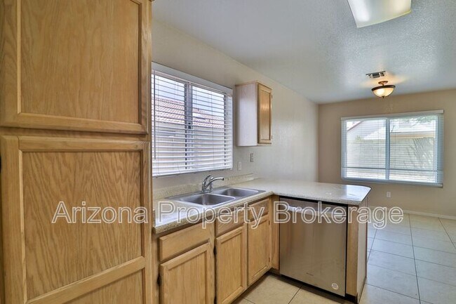 Building Photo - 3622 W Wagoner Rd