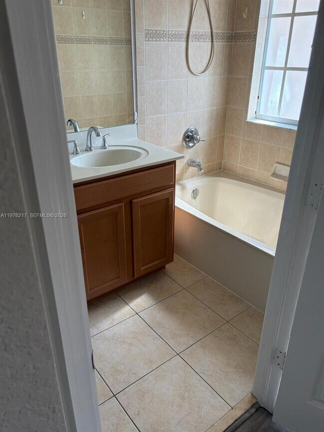 Building Photo - 27918 SW 140th Ave