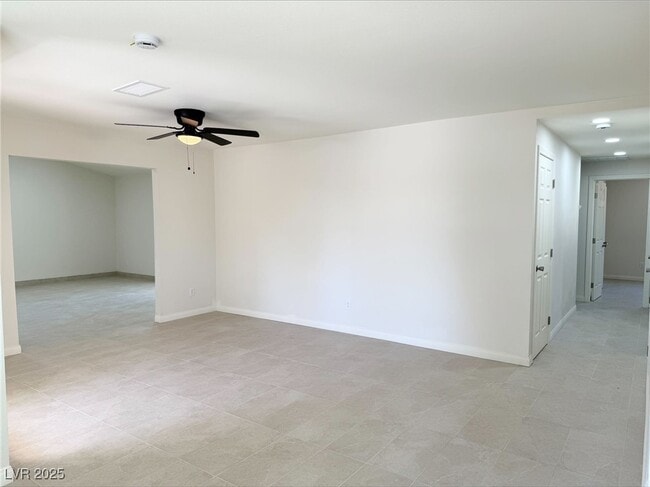 Building Photo - 236 Pershing Dr