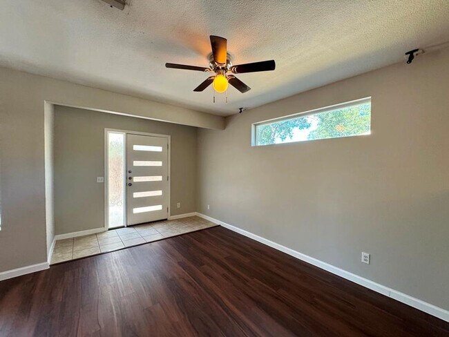 Building Photo - Location, Location, Location!