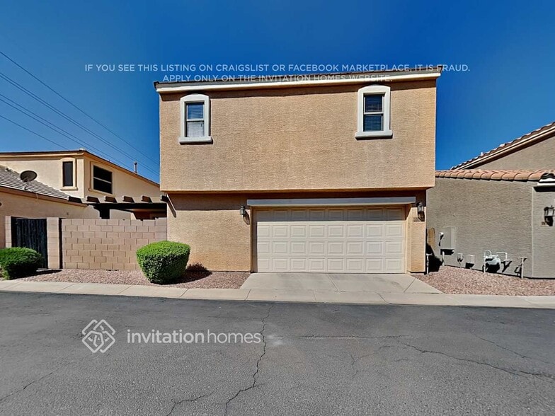 Building Photo - 2611 E Bart St