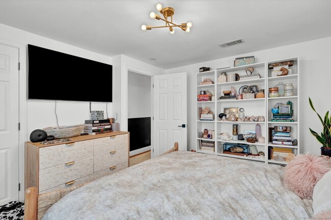 Building Photo - 1815 New Britain Ave