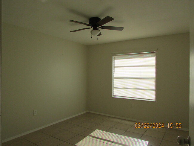 Building Photo - 4125 Pinewood Dr NE
