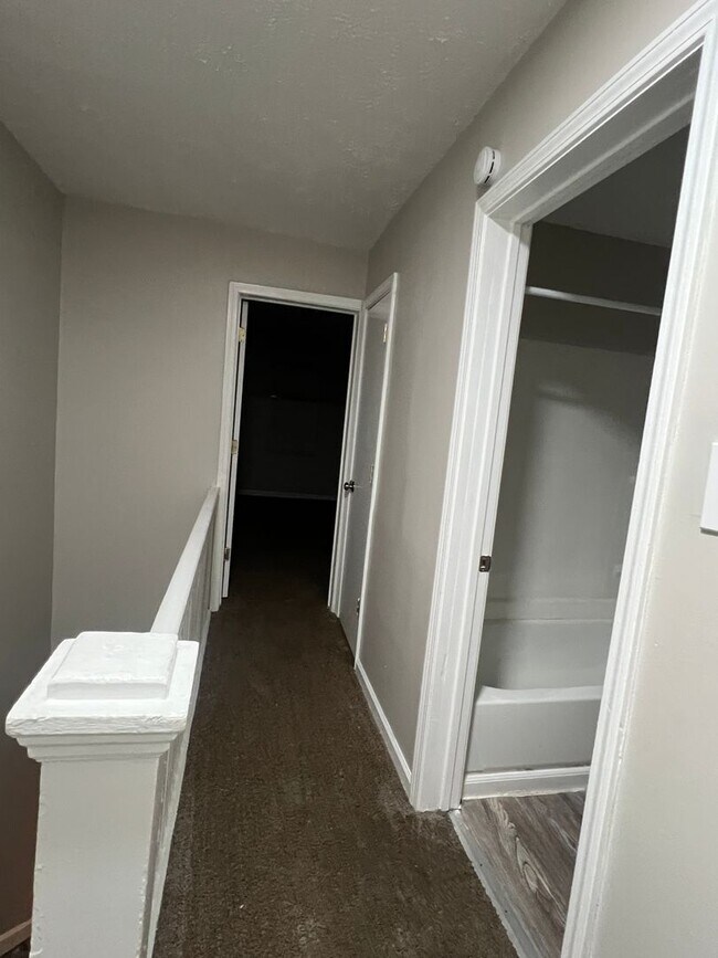 Building Photo - 1301 N Olney St