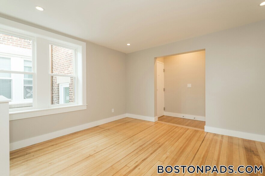 Building Photo - 35 South St