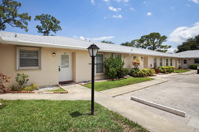 Building Photo - 459 Franconia Cir