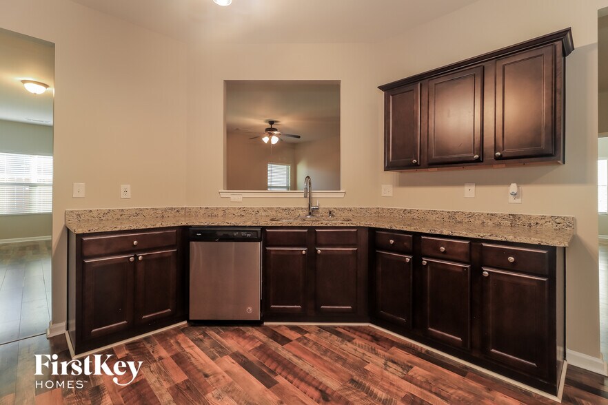 Building Photo - 109 Caledonian Cir