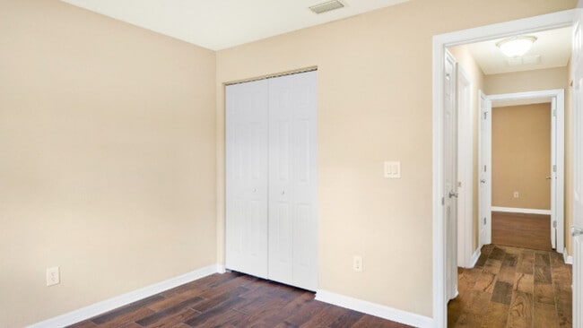 Building Photo - 720 Florence St