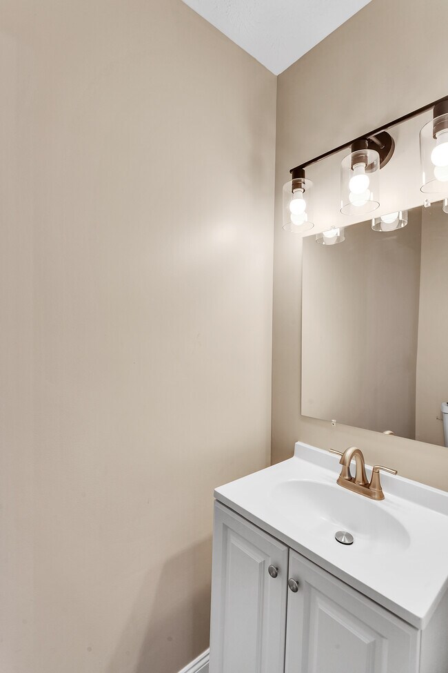 First floor half bath - 2416 Magee Road Ext