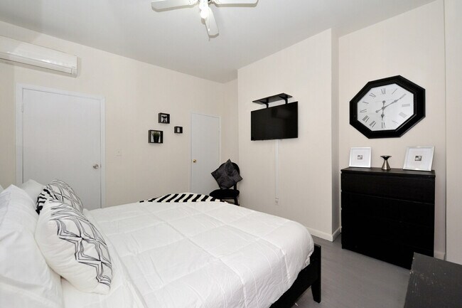 Building Photo - 478 9th Ave