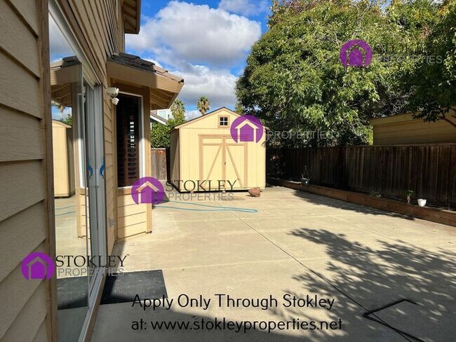 Building Photo - 1562 Terry Lynn Ln