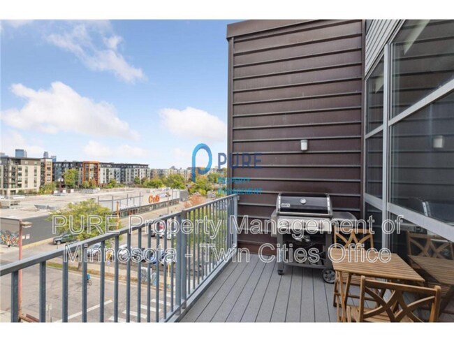 Building Photo - 1211 Lagoon Ave