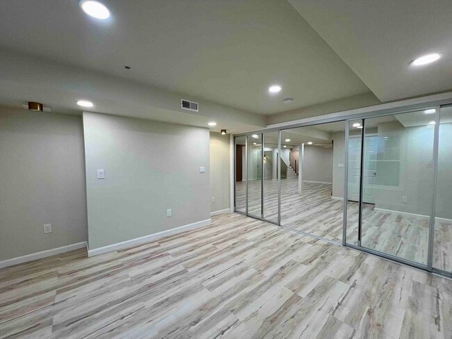 Building Photo - 3 Archer Dr