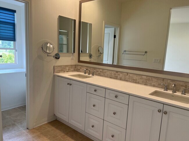 Building Photo - 2404 Sanabria Ln