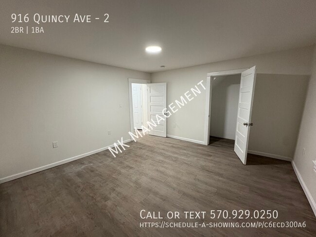 Building Photo - 916 Quincy Ave