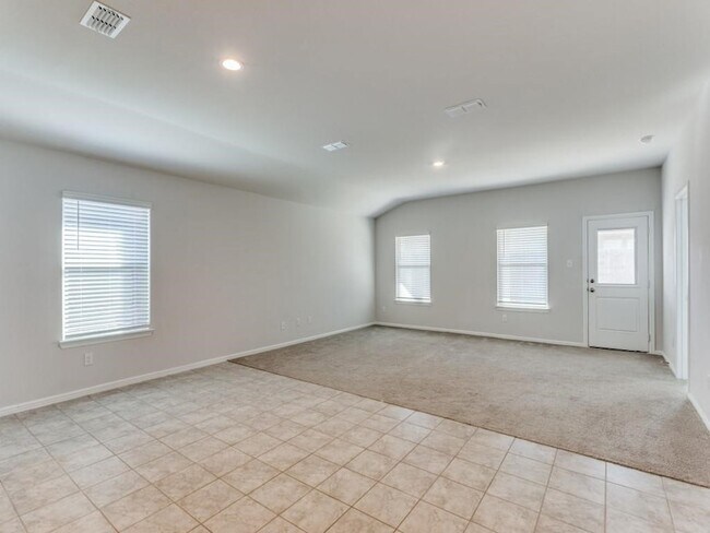 Building Photo - 233 Abingdon St