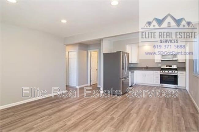 Building Photo - 6371 Osler St