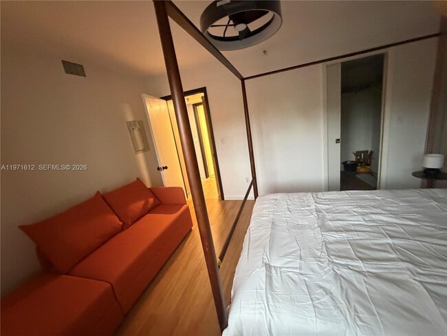 Building Photo - 896 N Federal Hwy