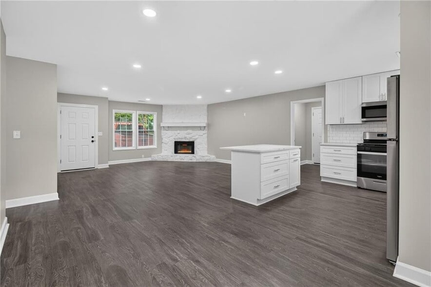 Building Photo - 1540 Spender Dr