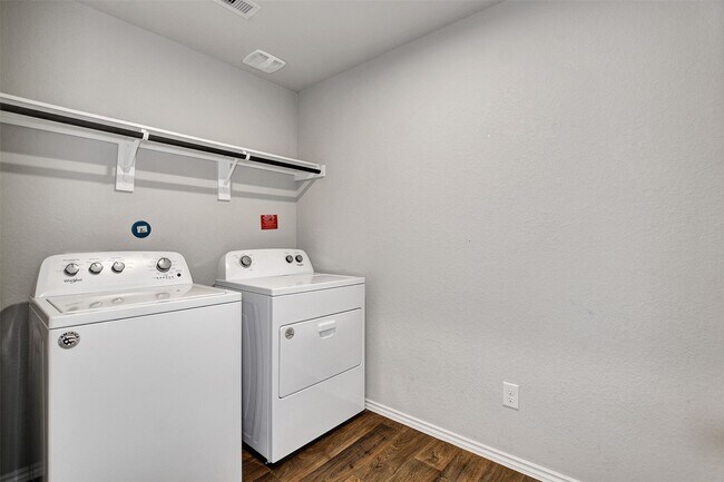 Building Photo - 5123 Cortland Pne Trl