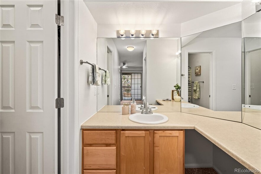 Building Photo - 9222 E Arbor Cir