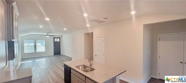 Building Photo - 1231 Meyers Mdw