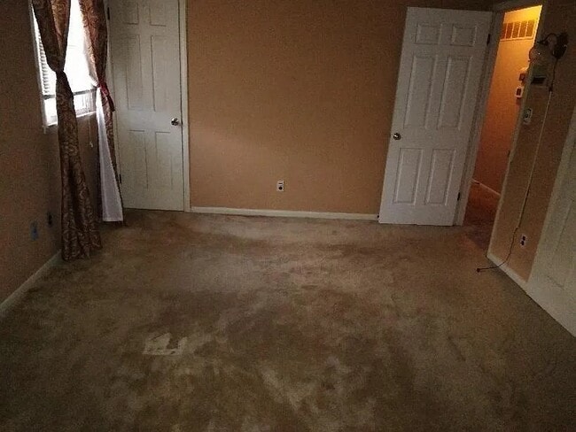 Building Photo - 7823 Perry Rd