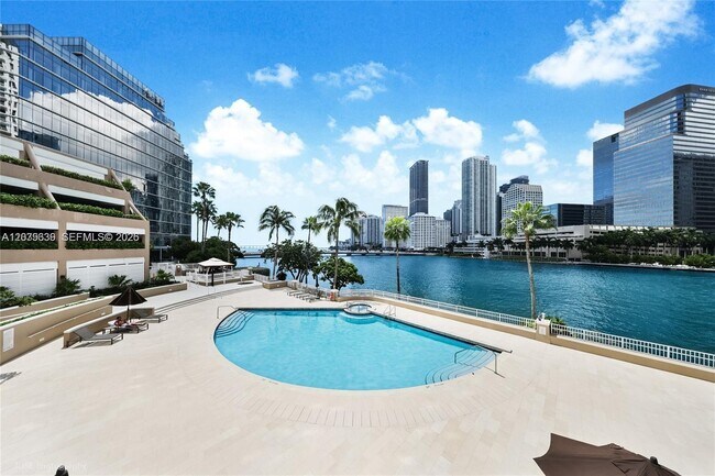 Building Photo - 701 Brickell Key Blvd