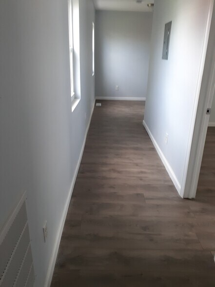 Building Photo - 224 Fairmount Ave
