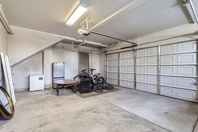 Building Photo - 5409 Allison St