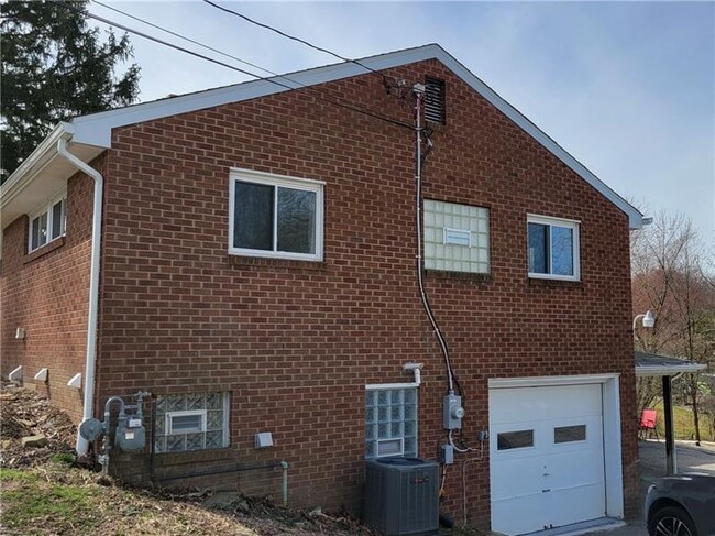 Building Photo - 2413 Nicholson Rd