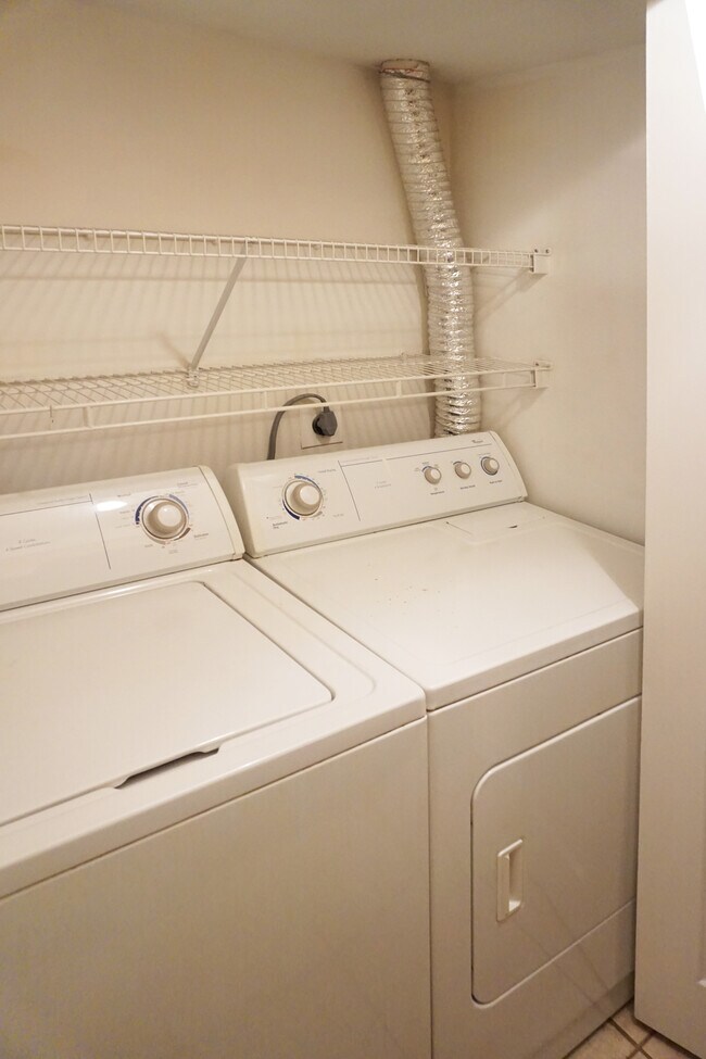 In Unit Laundry - 470 Fawell Blvd