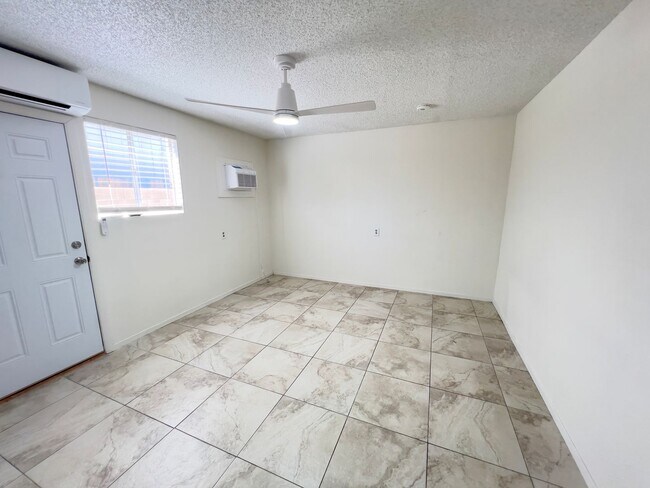 Building Photo - 130 Metropolitan Dr