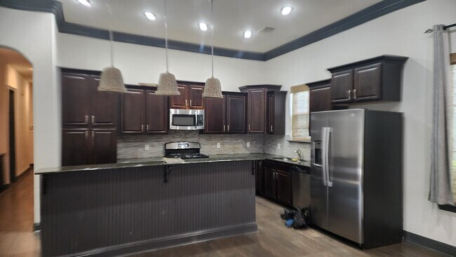 Building Photo - 510 Annaberg Dr