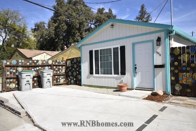 Building Photo - 1554 Maryland Ave