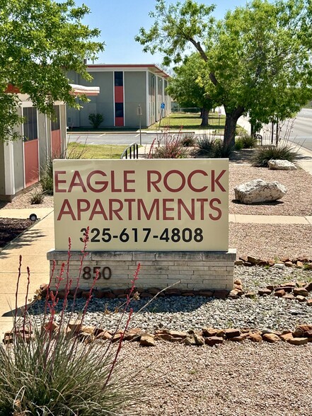 Building Photo - Eagle Rock Apartments