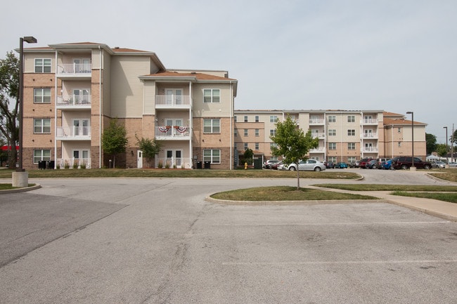 Golden Manor - Hammond, IN | Apartment Finder