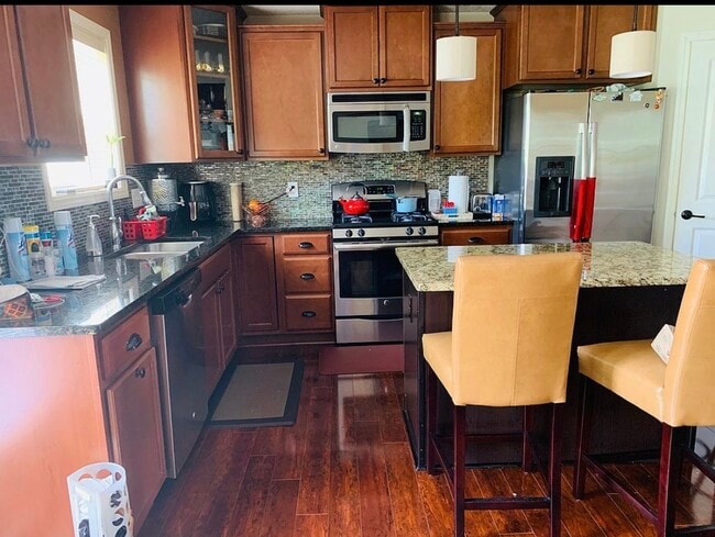 Building Photo - 3453 Chestnut Ln