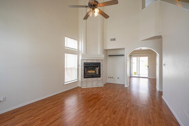 Building Photo - 10427 Crosscut Dr NW