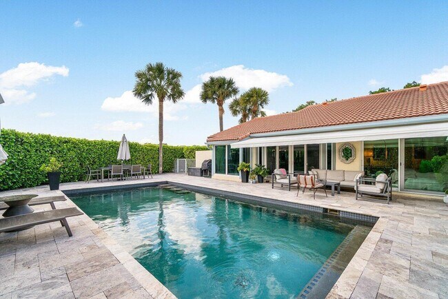 Building Photo - 2320 Las Casitas Dr