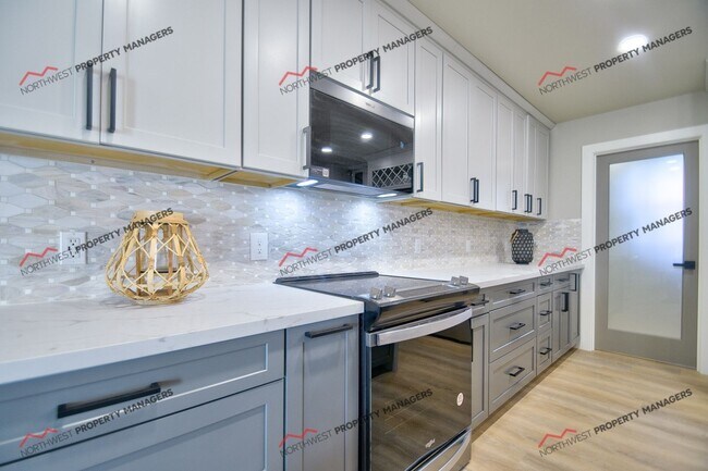 Building Photo - STATUS: AVAILABLE  | R288A | $2750