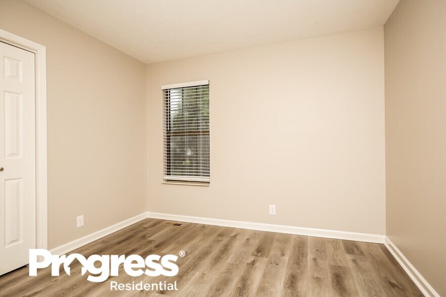 Building Photo - 1316 Ravenna Ct S