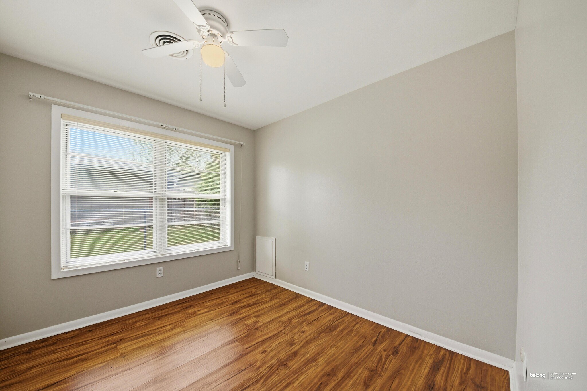 Building Photo - 1302 Laura Ln