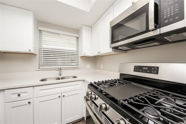 Building Photo - 3235 Timberline Rd