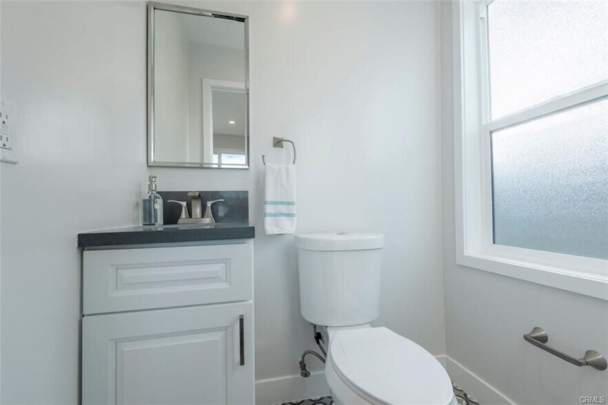 Building Photo - 1613 West Blvd