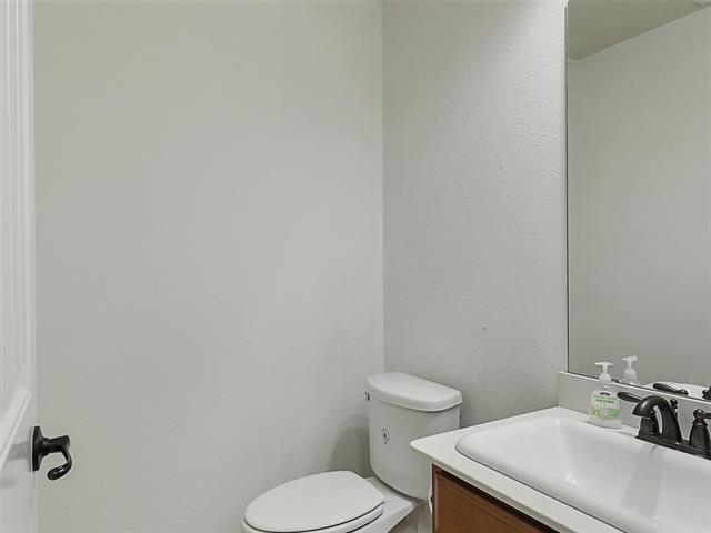 Building Photo - 2617 Sunstar Dr