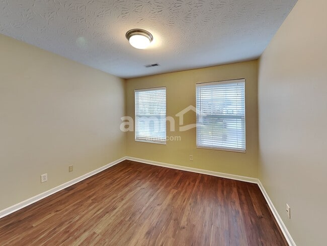 Building Photo - 3162 Bridlerun Dr