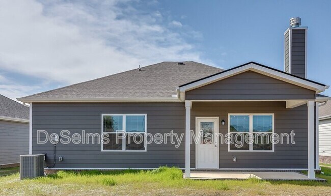 Building Photo - 3418 Hattie Ln