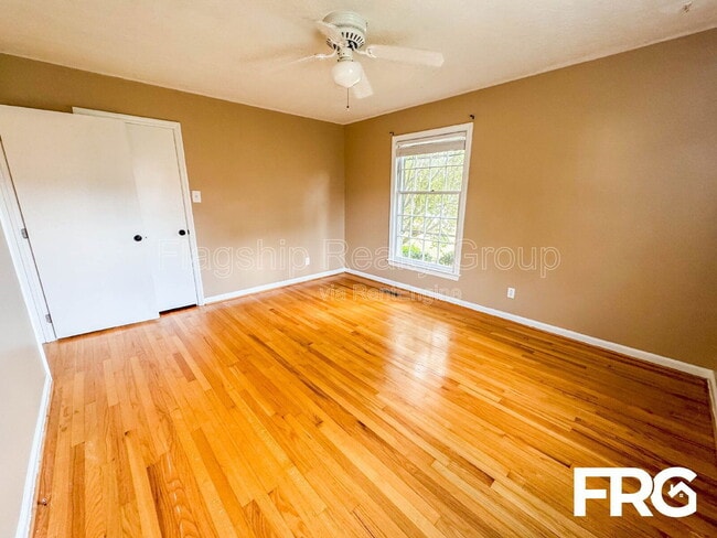 Building Photo - 207 Woodbine St