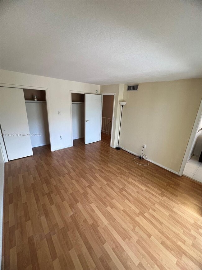 Building Photo - 8607 SW 137th Ave